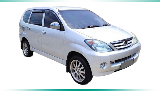 DAIHATSU XENIA 2004